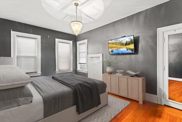 878 Highland Ave, Fall River, MA 02720