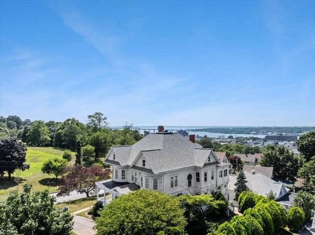 878 Highland Ave, Fall River, MA 02720