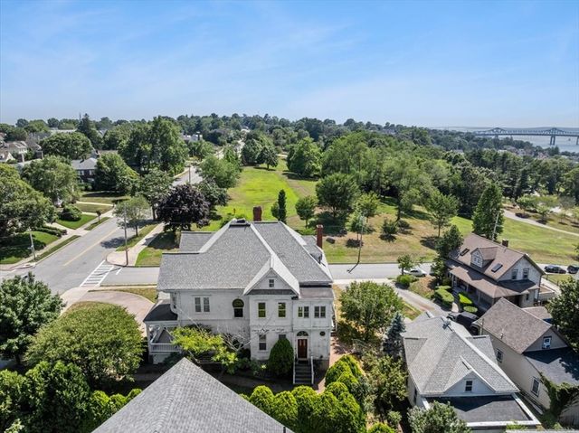 878 Highland Ave, Fall River, MA 02720