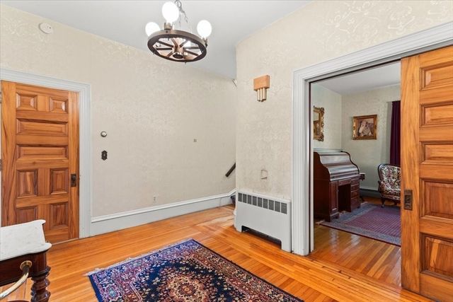 878 Highland Ave, Fall River, MA 02720