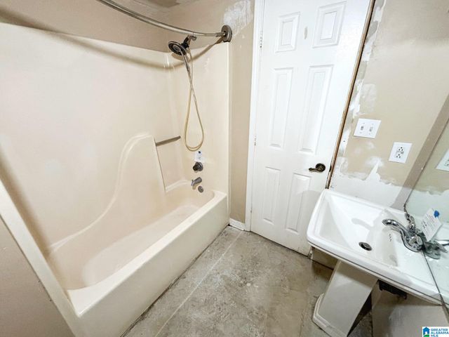 9650 WILLIAMSBURG DRIVE, Birmingham, AL 35215