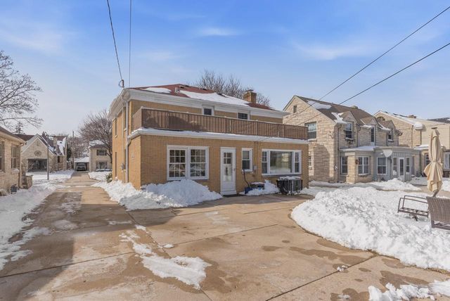2416 N 91st STREET, Wauwatosa, WI 53226