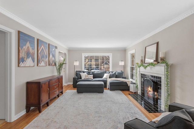 2416 N 91st STREET, Wauwatosa, WI 53226