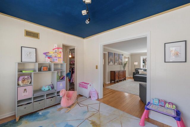 2416 N 91st STREET, Wauwatosa, WI 53226