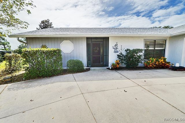 90 E Falconry Court, Hernando, FL 34442
