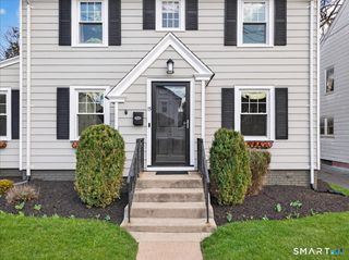 15 Ingram Street, Hamden, CT 06517