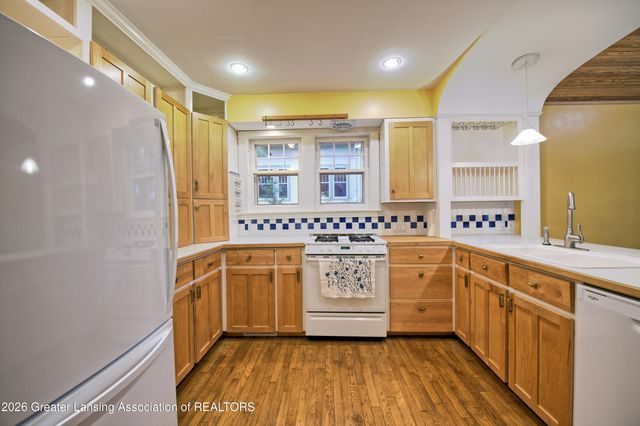 648 Sunset Lane, East Lansing, MI 48823