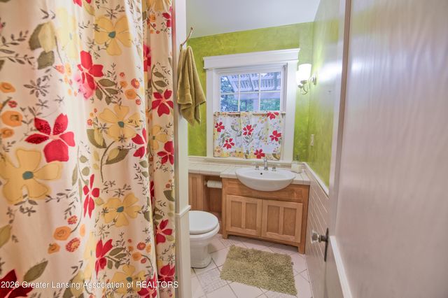 648 Sunset Lane, East Lansing, MI 48823