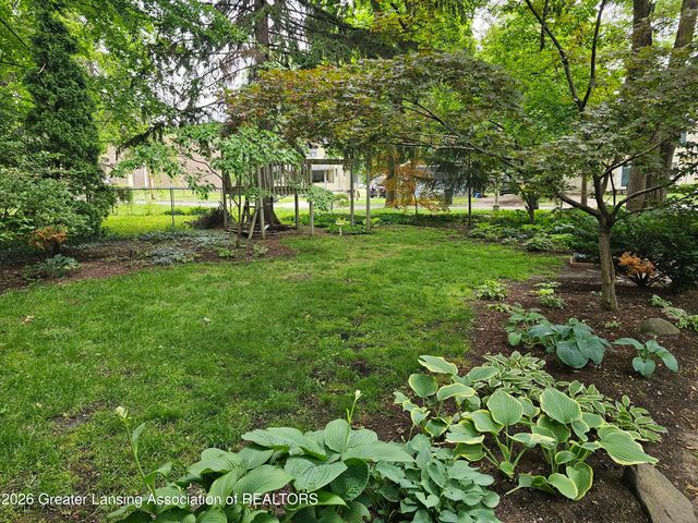 648 Sunset Lane, East Lansing, MI 48823