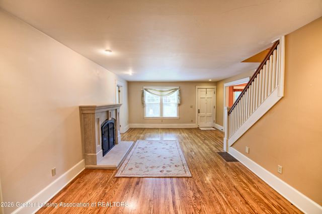 648 Sunset Lane, East Lansing, MI 48823