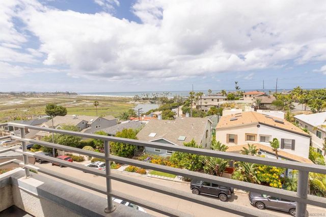 2511 Manchester Ave, Cardiff By The Sea, CA 92007