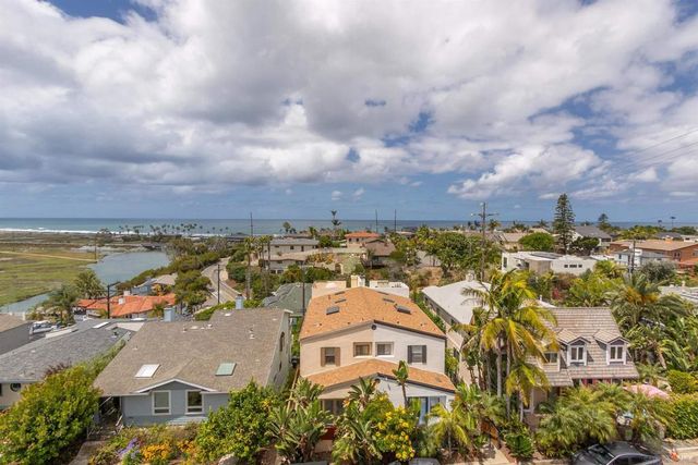 2511 Manchester Ave, Cardiff By The Sea, CA 92007