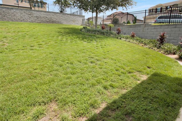 987 WAX MYRTLE AVENUE, Minneola, FL 34715