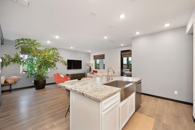 2690 Alcove Way, Sacramento, CA 95833