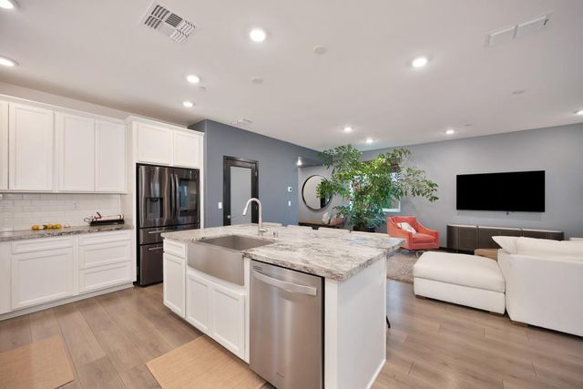 2690 Alcove Way, Sacramento, CA 95833