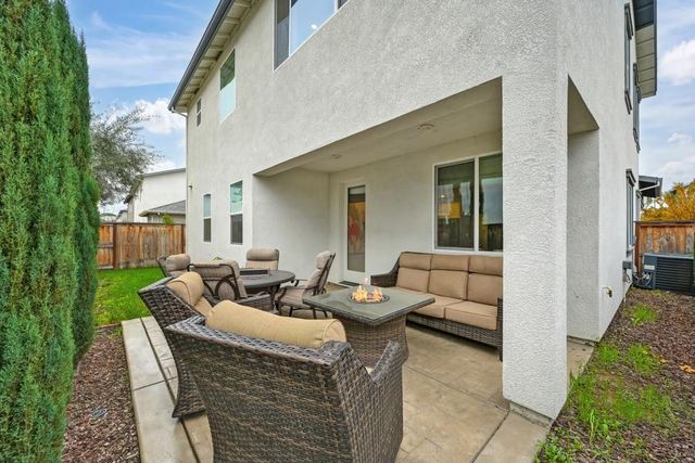 2690 Alcove Way, Sacramento, CA 95833