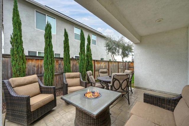 2690 Alcove Way, Sacramento, CA 95833