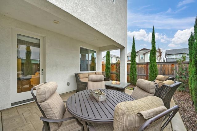 2690 Alcove Way, Sacramento, CA 95833