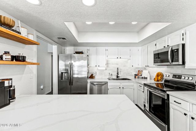 8202 N 21ST Drive B206, Phoenix, AZ 85021