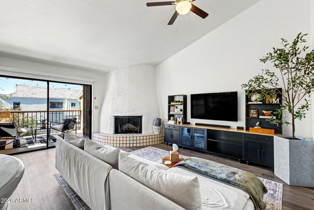 8202 N 21ST Drive B206, Phoenix, AZ 85021