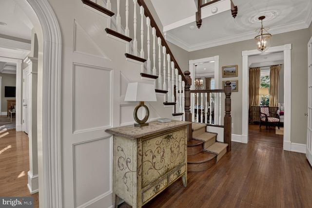 10400 MONTGOMERY AVE, Kensington, MD 20895