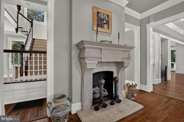 10400 MONTGOMERY AVE, Kensington, MD 20895