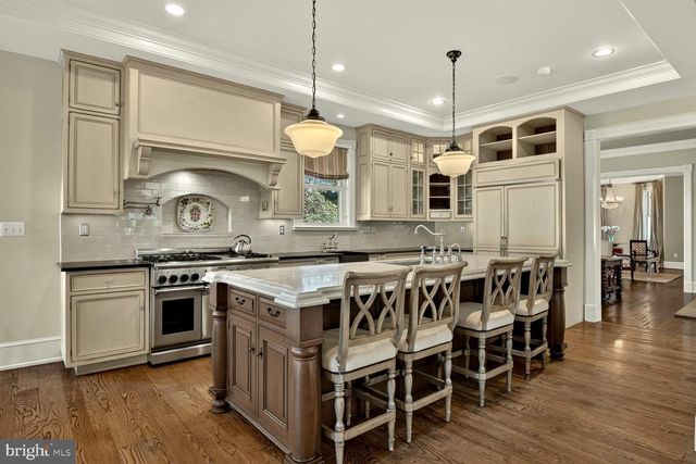 10400 MONTGOMERY AVE, Kensington, MD 20895