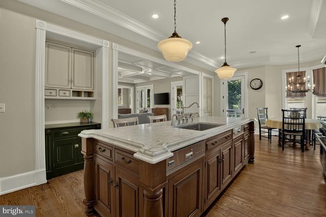 10400 MONTGOMERY AVE, Kensington, MD 20895