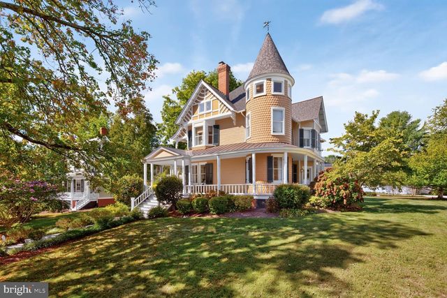 10400 MONTGOMERY AVE, Kensington, MD 20895