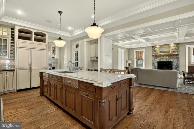 10400 MONTGOMERY AVE, Kensington, MD 20895