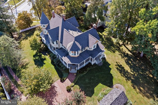 10400 MONTGOMERY AVE, Kensington, MD 20895