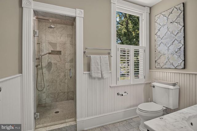10400 MONTGOMERY AVE, Kensington, MD 20895