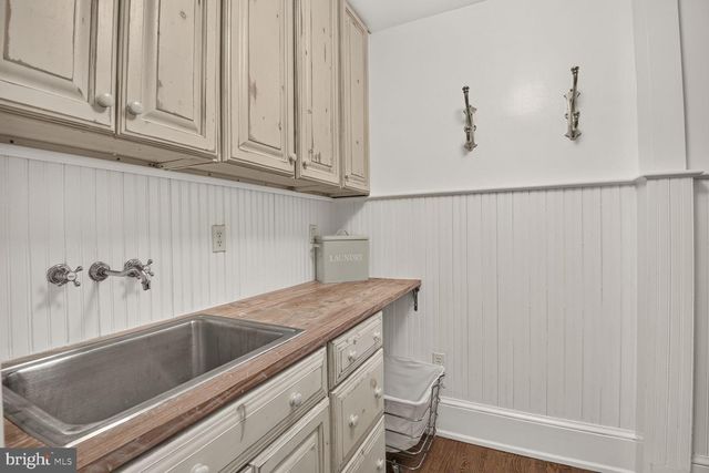 10400 MONTGOMERY AVE, Kensington, MD 20895