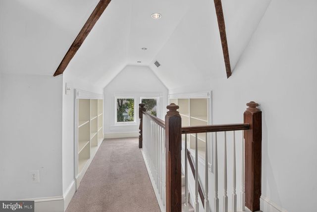 10400 MONTGOMERY AVE, Kensington, MD 20895