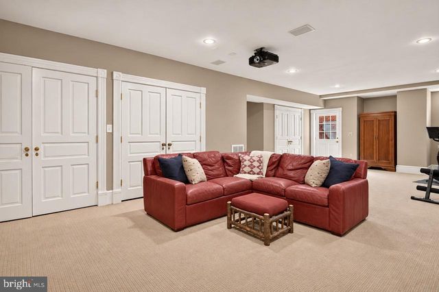 10400 MONTGOMERY AVE, Kensington, MD 20895