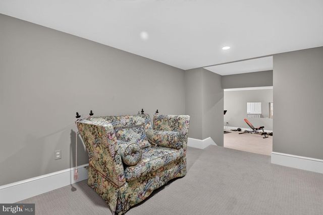 10400 MONTGOMERY AVE, Kensington, MD 20895