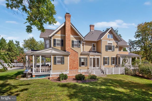 10400 MONTGOMERY AVE, Kensington, MD 20895