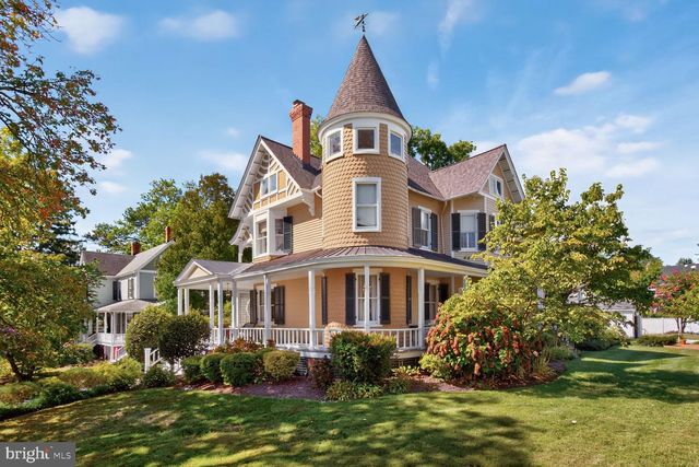 10400 MONTGOMERY AVE, Kensington, MD 20895