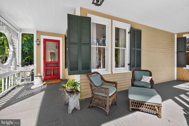 10400 MONTGOMERY AVE, Kensington, MD 20895