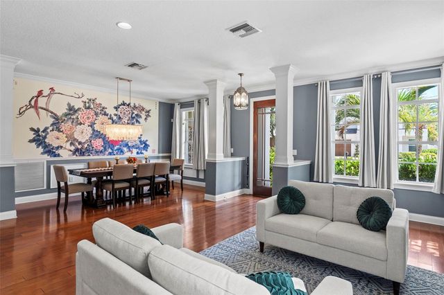 3317 W LEONA STREET, Tampa, FL 33629