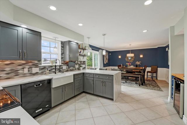 77 PATTERSON DRIVE, Robesonia, PA 19551