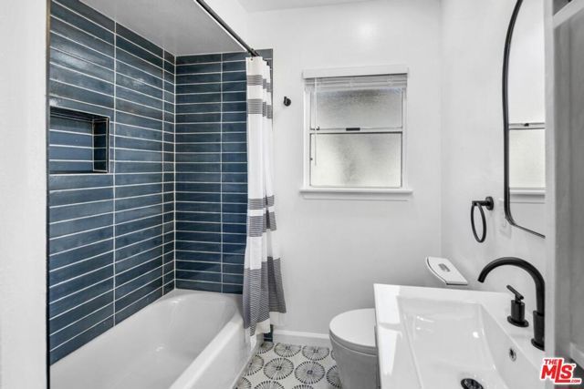 5825 Bowcroft Street 1, Los Angeles, CA 90016