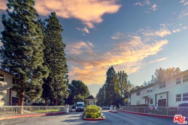 5825 Bowcroft Street 1, Los Angeles, CA 90016