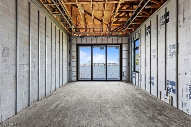 1211 Caloosa PT, Fort Myers, FL 33901