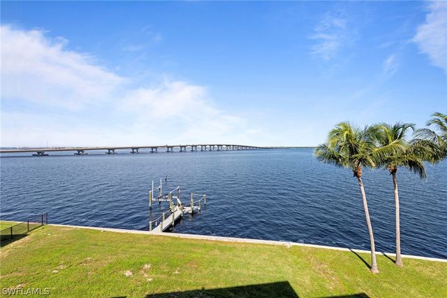 1211 Caloosa PT, Fort Myers, FL 33901