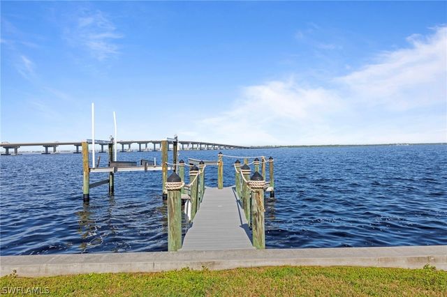 1211 Caloosa PT, Fort Myers, FL 33901