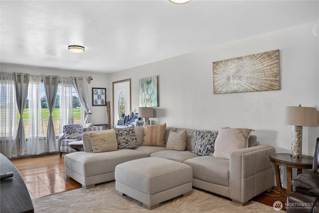 19933 Cook Road, Burlington, WA 98233