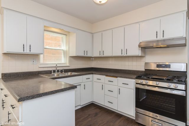 5231 N POTAWATOMIE Street 2W, Chicago, IL 60656