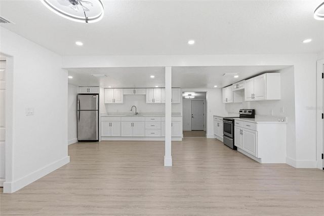 2305 E 148TH AVENUE, Lutz, FL 33549