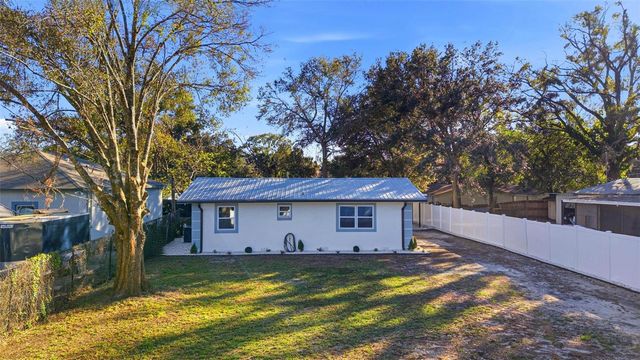 2305 E 148TH AVENUE, Lutz, FL 33549